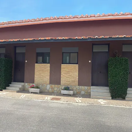 American Motel-3